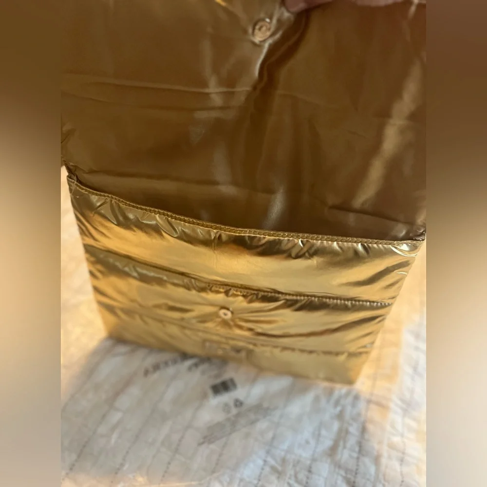 Carolina Herrera Gold Fantasy Clutch - Picture 3 of 4